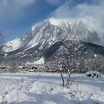 Tyrol * הרוואלד